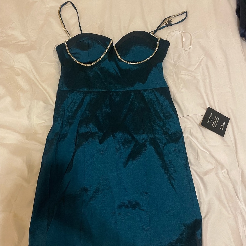 BRAND NEW teal MINI LULUS DRESS with rhinestones